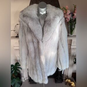 Vintage Blue Fox Fur Coat - Plush Collared Jacket